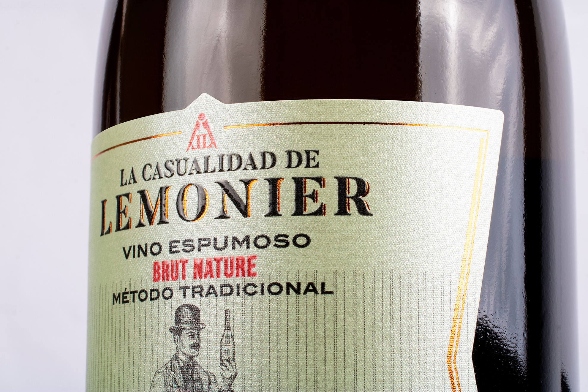 La Casualidad de Lemonier La Casualidad de Lemonier. Diseño de etiqueta para envase de vino espumoso de Puente Genil.